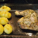 Pollo asado con patatas hasselbck